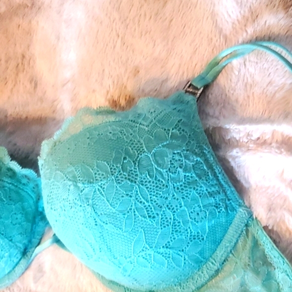 Victoria's Secret angels lace push up Bra 34D - Picture 2 of 3